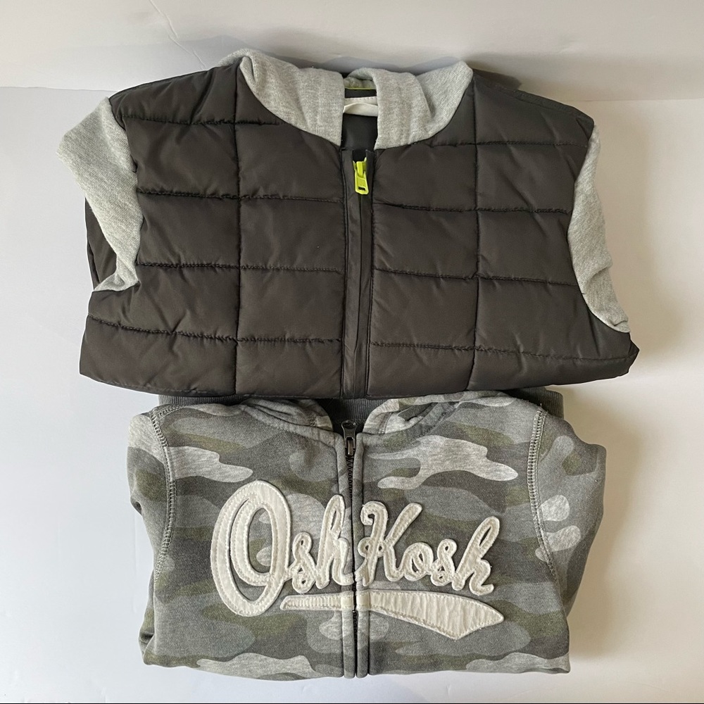 Boys sweaters lot size 4t